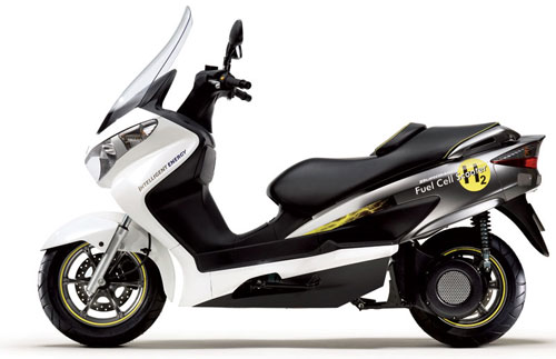 Suzuki представила новый концепт Burgman Fuel Cell на Токийском Мотор Шоу 2009.